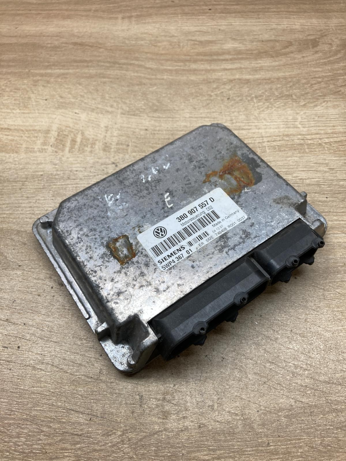 3B0907557D 5WP4367 Engine control unit/module ECU Fits for Volkswagen PASSAT B5