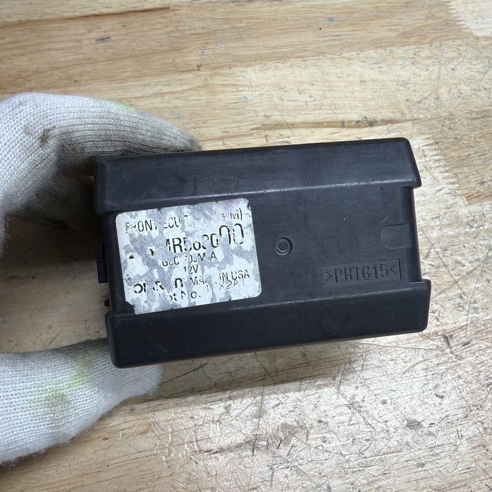00- 03 MITSUBISHI ECLIPSE GALANT FRONT ECU RELAY UNIT COMPUTER MR563000