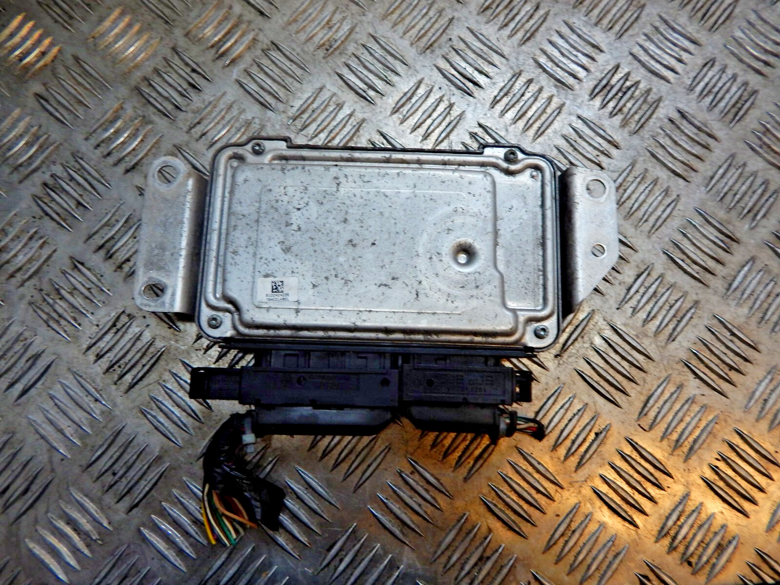 GENUINE 2005-2014 TOYOTA AYGO ENGINE CONTROL UNIT ECU 89661-0H070