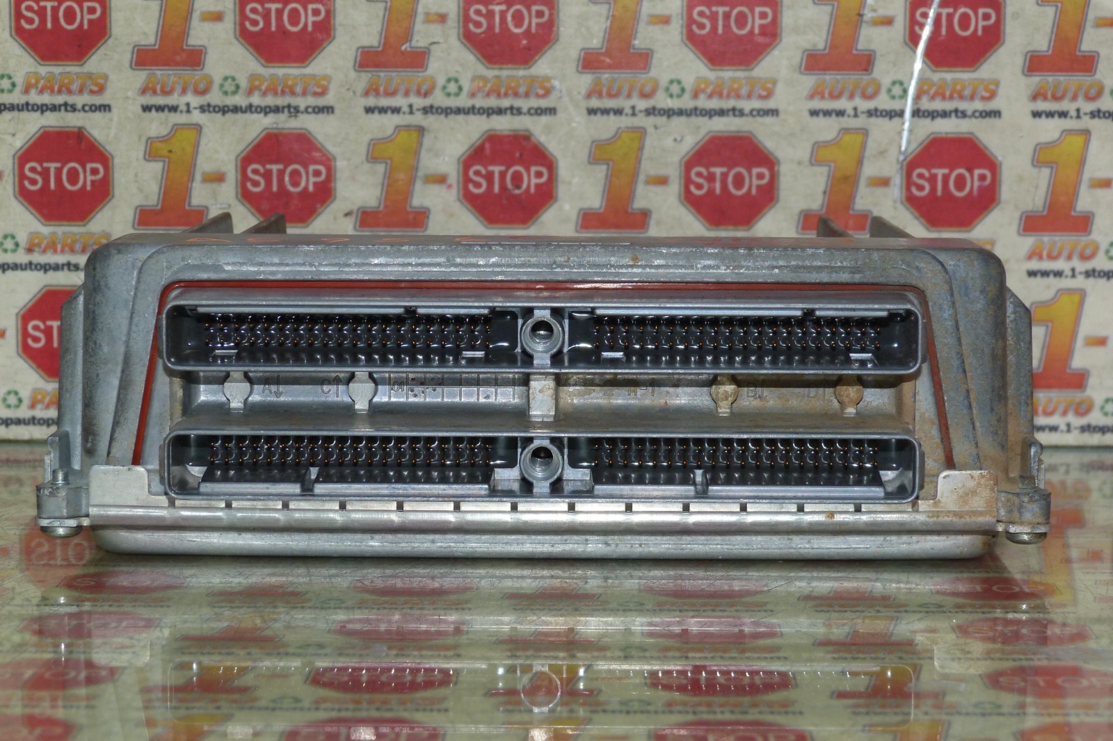 2001 2002 GMC YUKON ENGINE COMPUTER MODULE ECU ECM 12200411 OEM