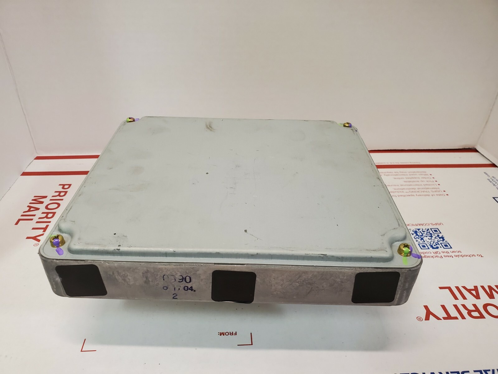 2004 Toyota Sequoia Electronic Control Module (MATCH 89661-0C551)30 DAY WARRANTY