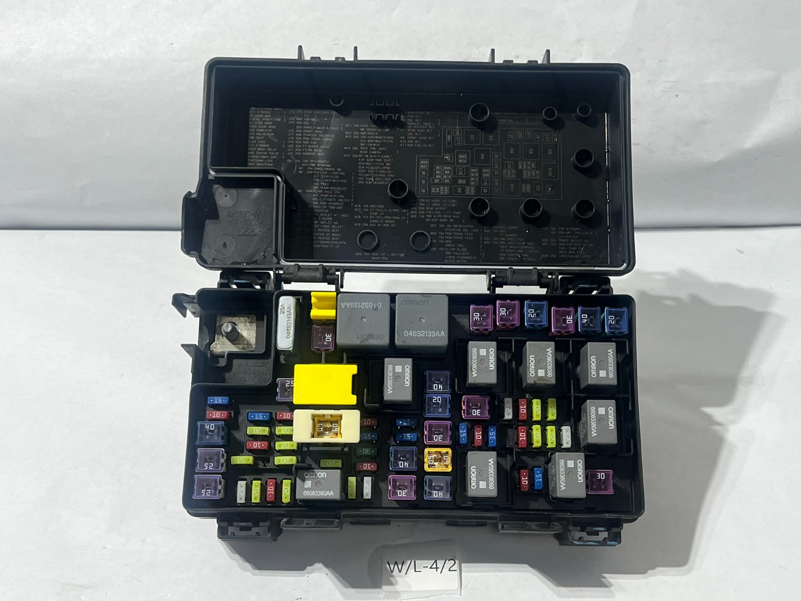 68165692AC 2011-2013 Dodge Durango JEEP Grand Cherokee TIPM Integrated Fuse Box