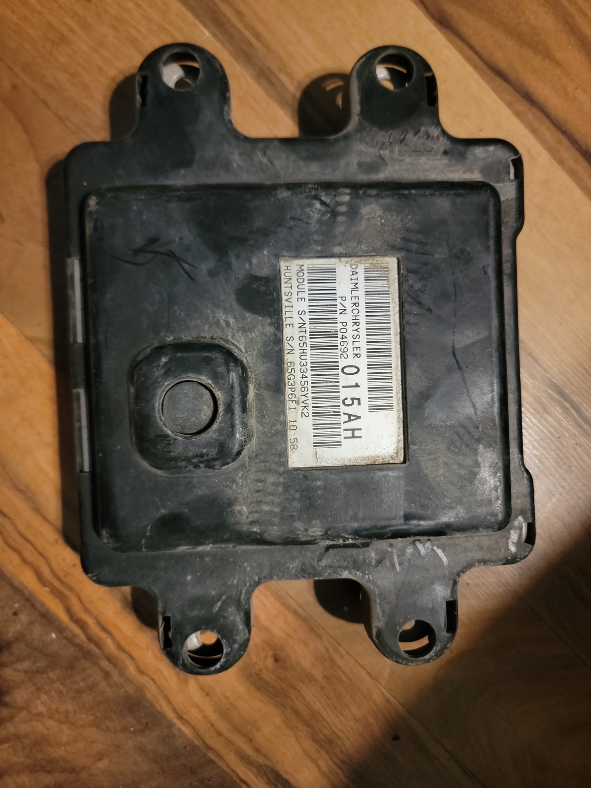 OEM 06 Jeep Commander Multifunction Control Unit P04692015AH Used