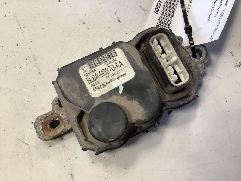 Chassis ECM Fuel Pump Frame Mounted Fits 04-08 FORD F150 PICKUP 295310