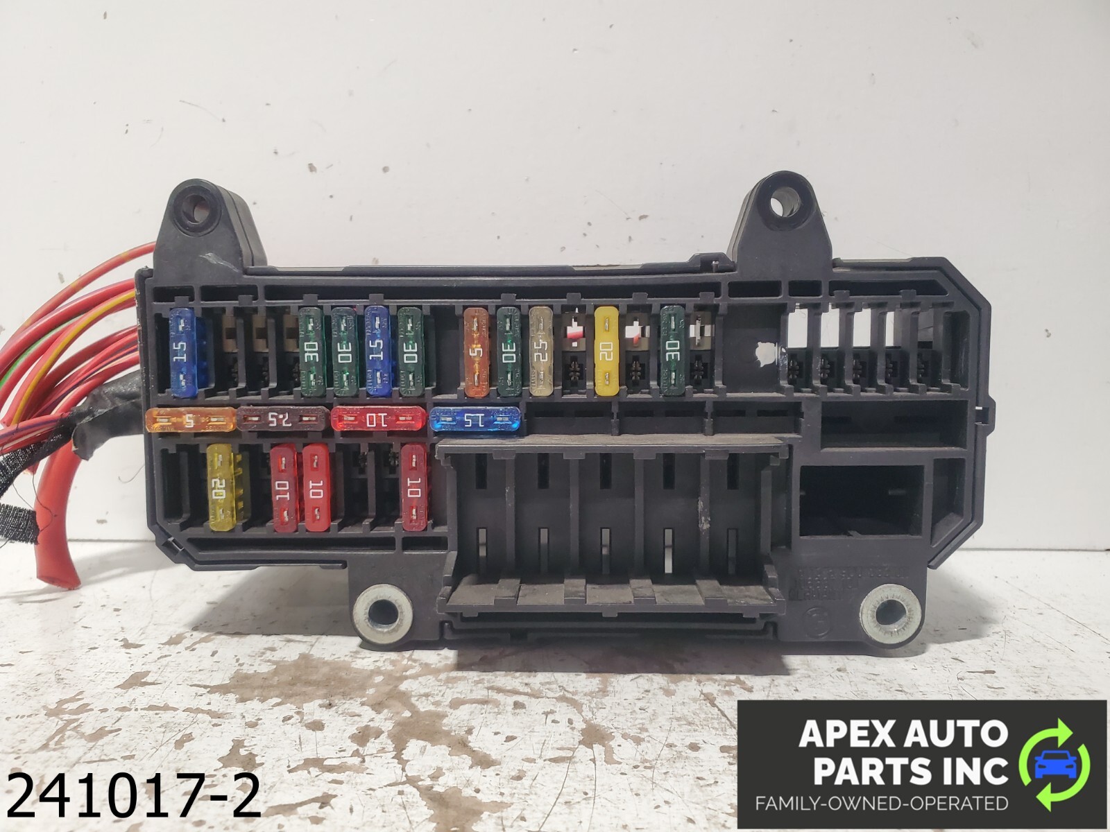 OEM 2001-2005 BMW 745i 4.4L FRONT PASSENGER DASH FUSE BOX 6900582