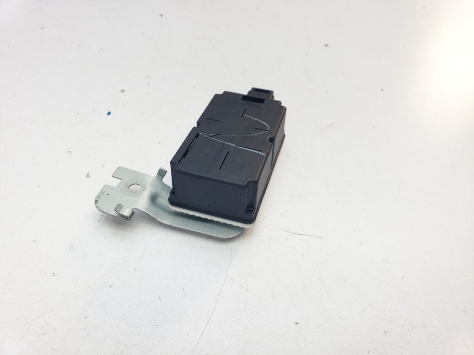 INFINITI Q50 KEYLESS ENTRY CONTROL MODULE 2015 285954GR0A