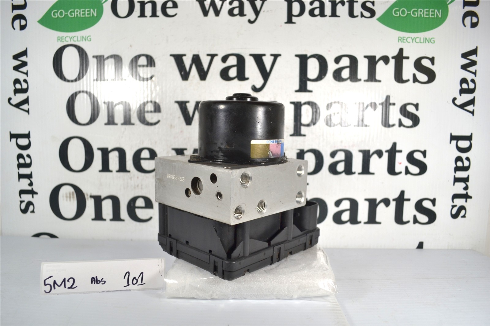 56041821AB Jeep Grand Cherokee 02-04 ABS Antilock Brake Pump Control OEM 5M2 101