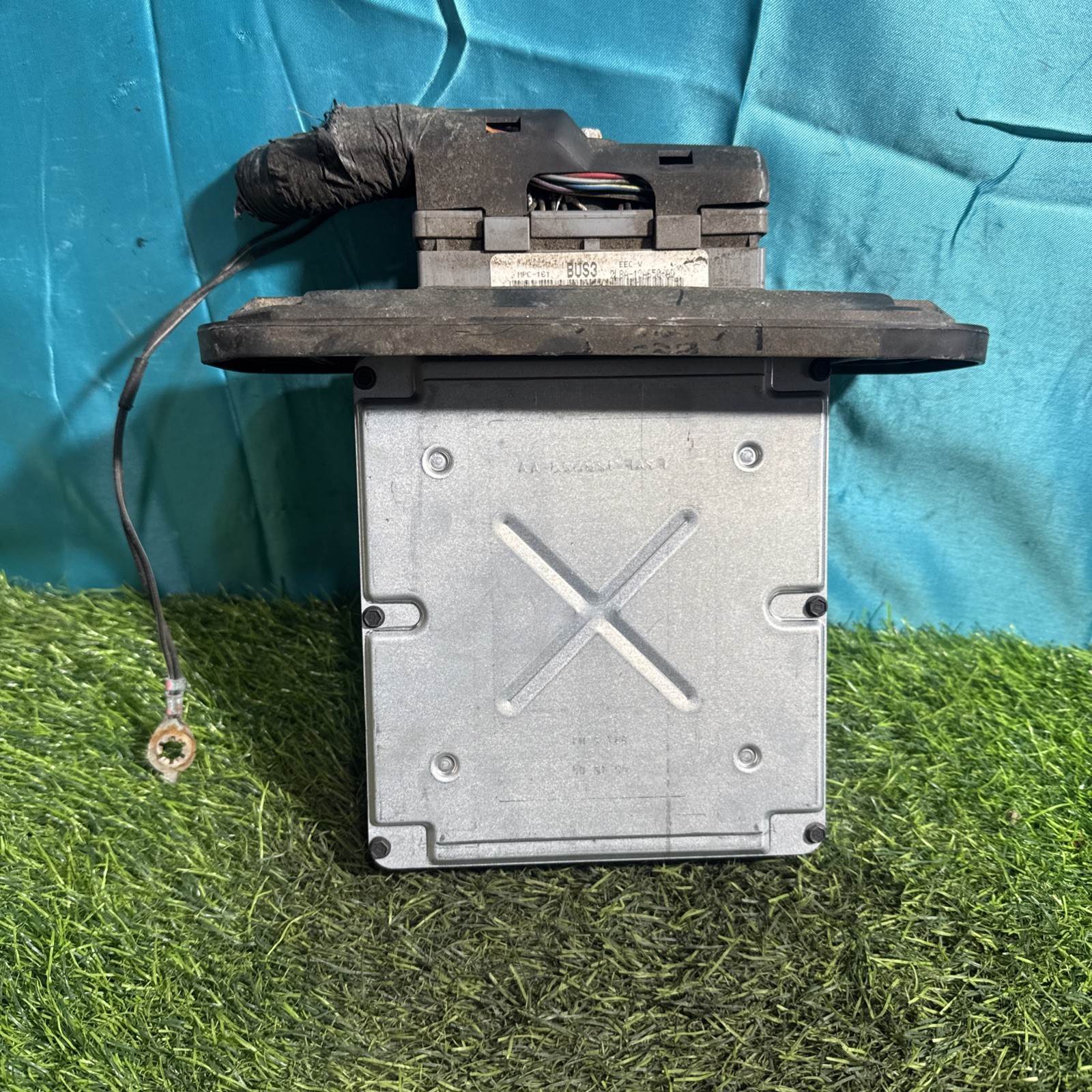 2002 Ford Escape Tribute 3.0L Engine Computer Module ECU ECM PCM 2L8A-12A650-AD