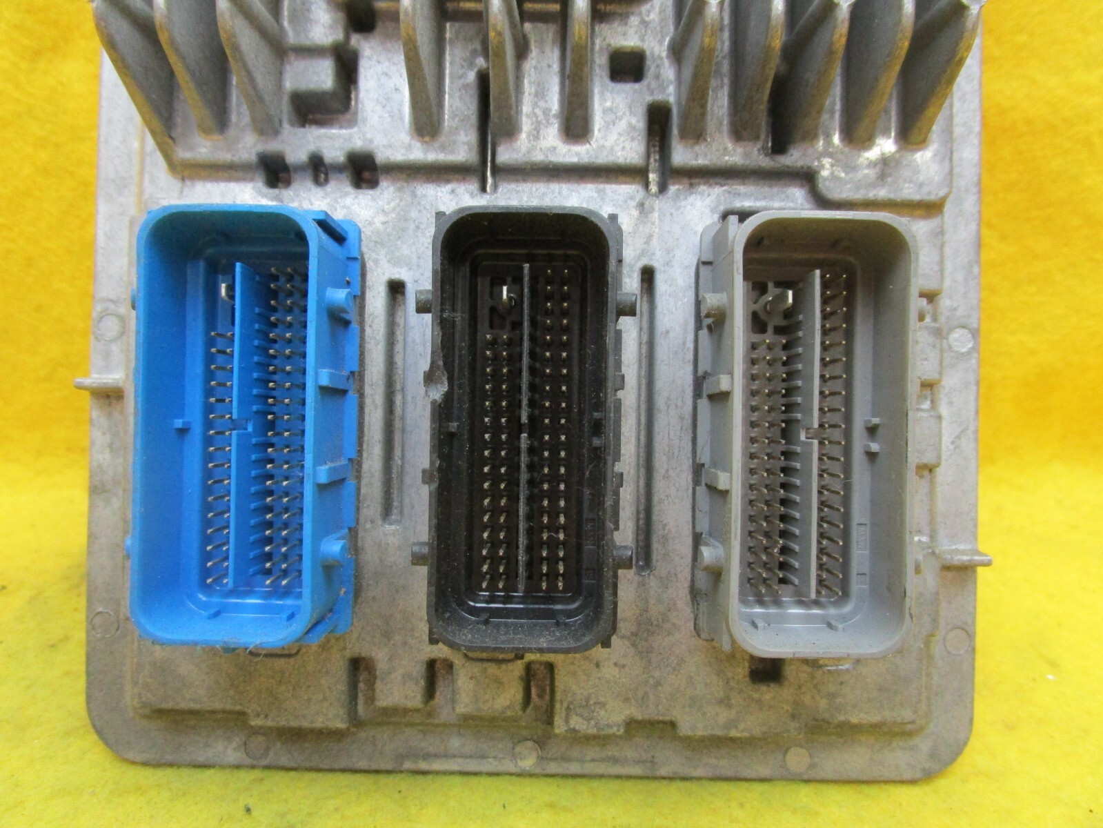 2018 2019 2020 2021 GM Engine Computer Control Module ECM PN 12669908