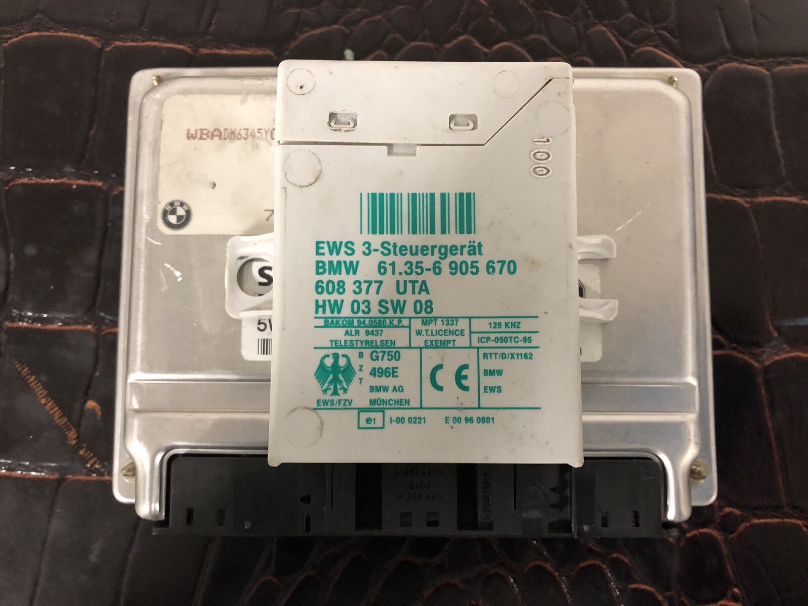 BMW ECU DME ENGINE CONTROL COMPUTER MODULE 7 500 255 5WK9037 EWS 61356905670