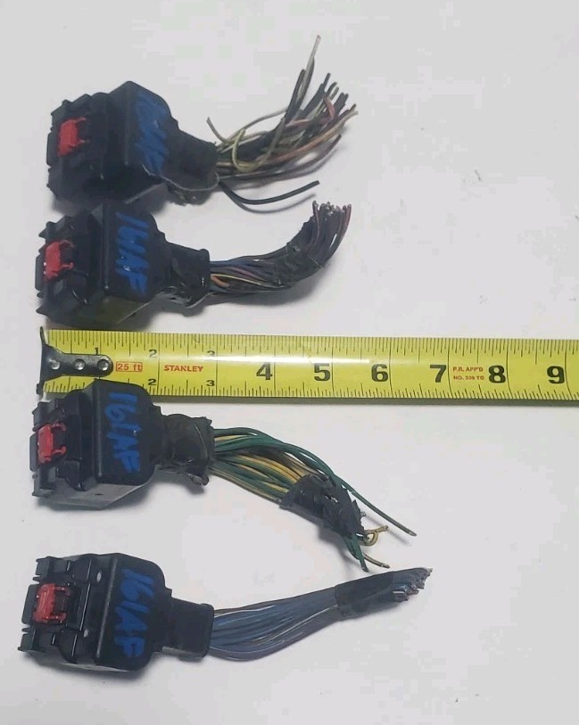 04 DODGE RAM 5.7 HEMI ECM ECU PCM P56029161AF PLUG WIRING HARNESS CONNECTORS OEM
