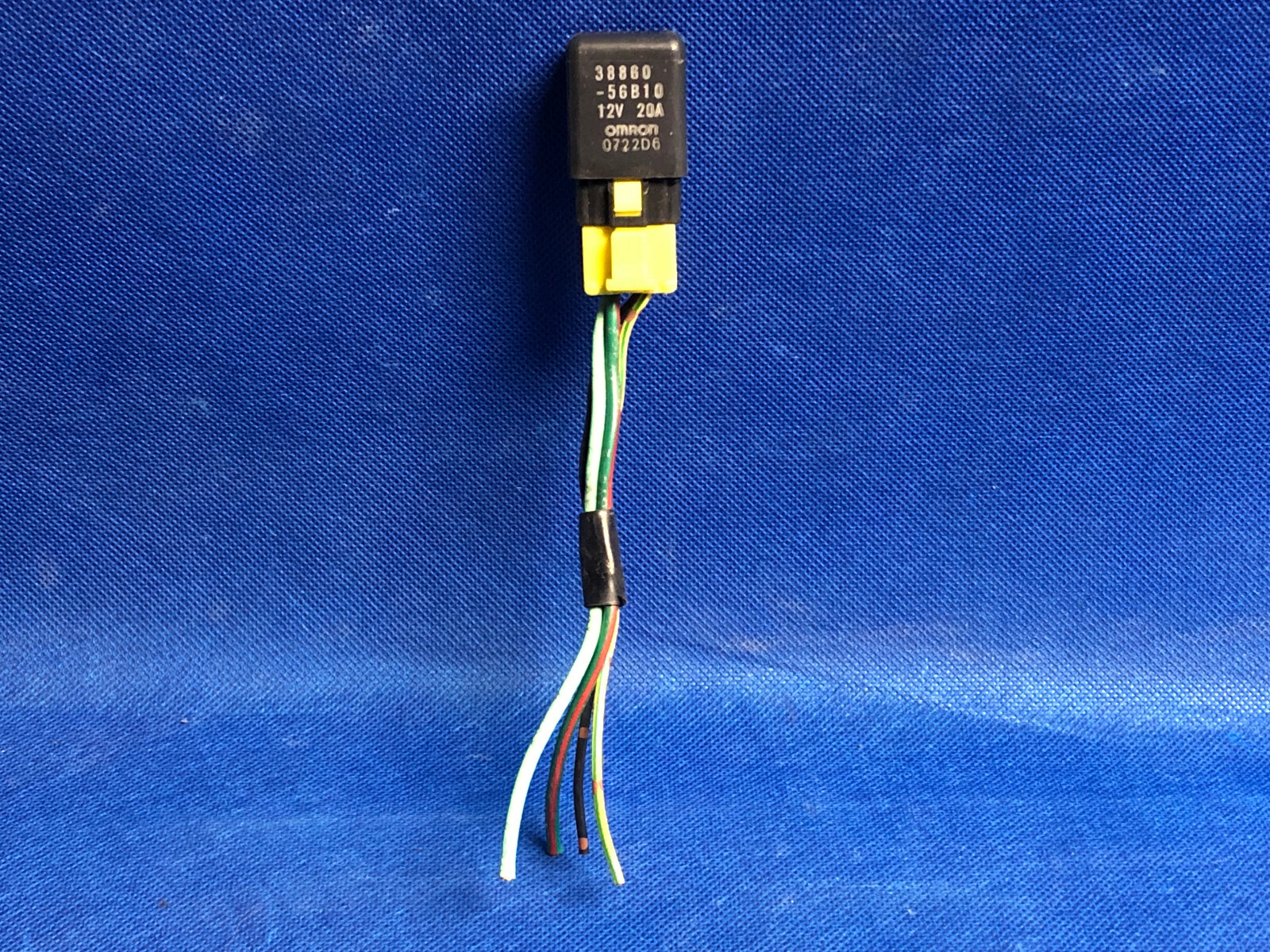 SUZUKI SIDEKICK GEO TRACKER 1.6 OEM POWER RELAY & PLUG 38860-56B10 OMRON 12V 20A