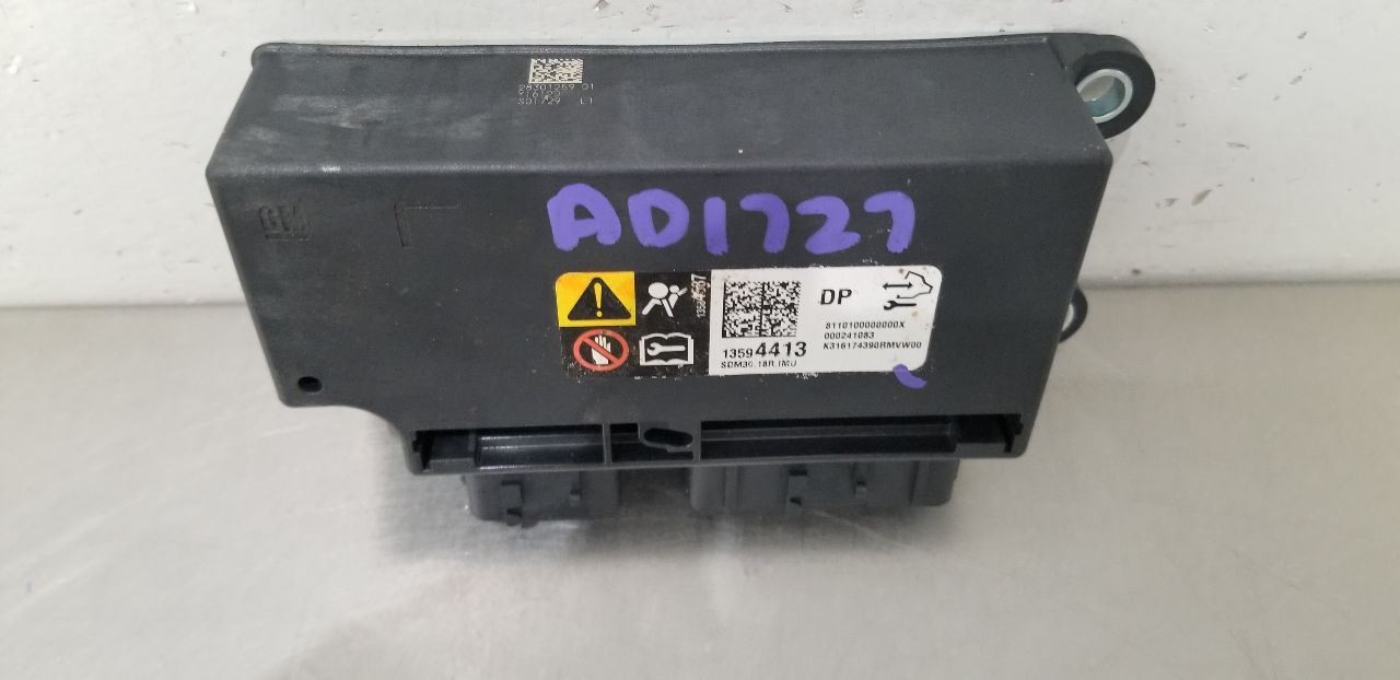 16 CHEVY SUBURBAN 1500 SRS CONTROL MODULE 13584587