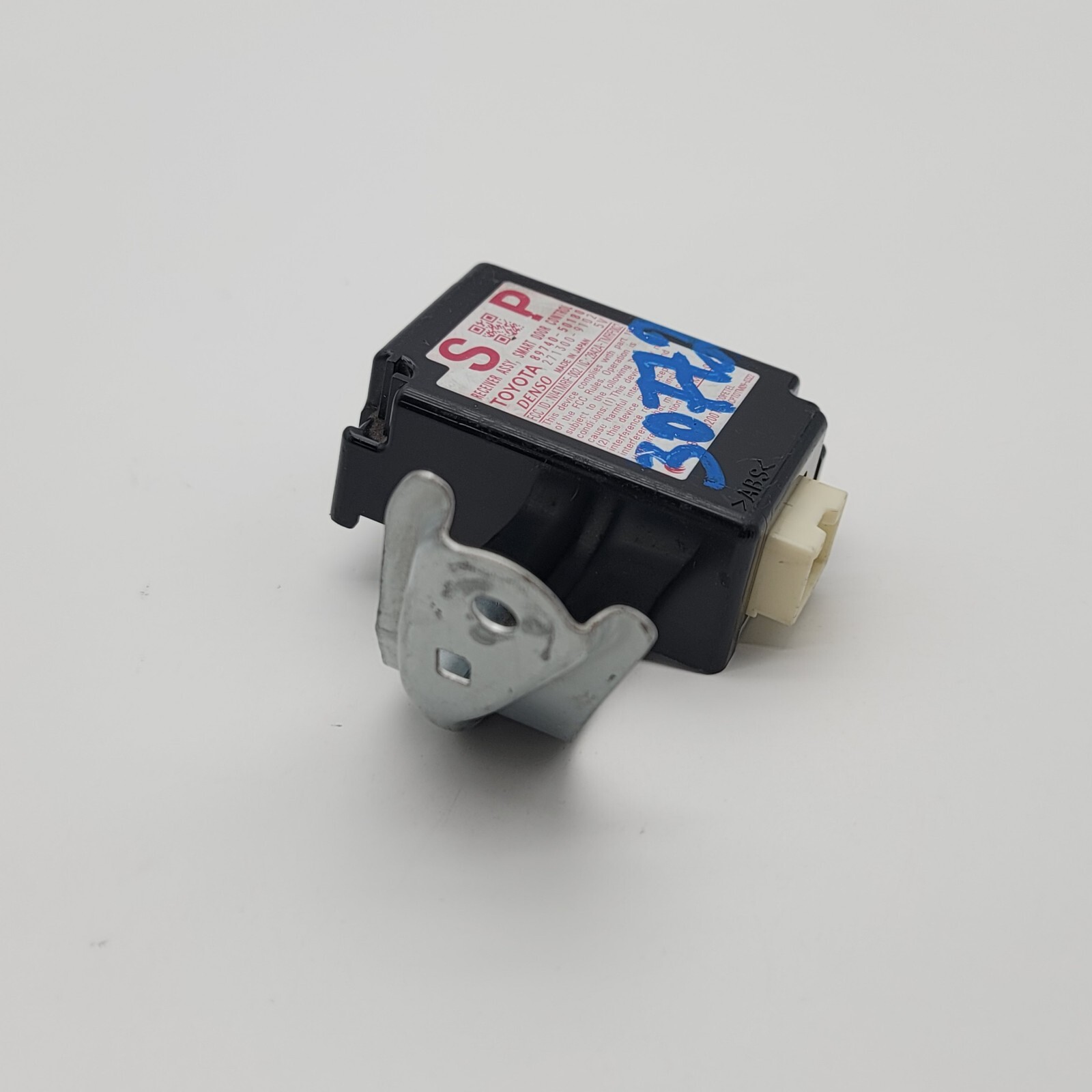 2010 – 2017 LEXUS LS460 LS600H SMART DOOR KEYLESS ENTRY RECEIVER CONTROL MODULE