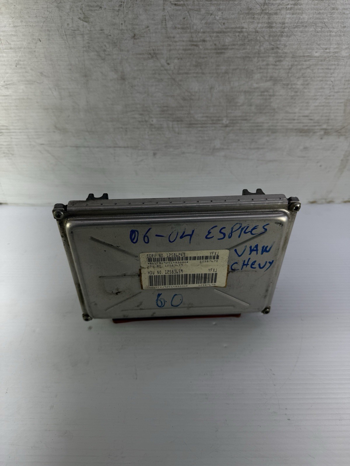 2004 Chevrolet Astro ECU Engine Computer Unit Module OEM 12586243 YFXJ