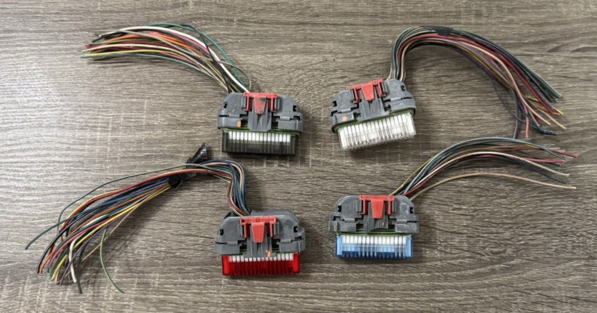 1994-1995 LT1 CAMARO FIREBIRD ECU ENGINE CONTROL MODULE PIGTAIL CONNECTORS