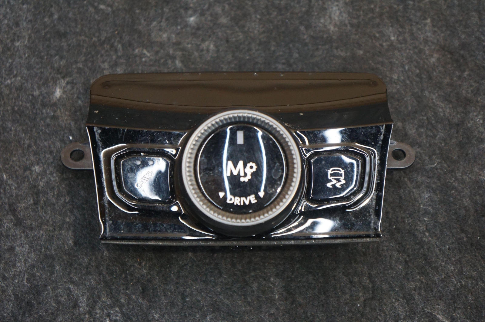 Front Interior Switch OEM 10803912 Aston Martin Dbx 707 2023