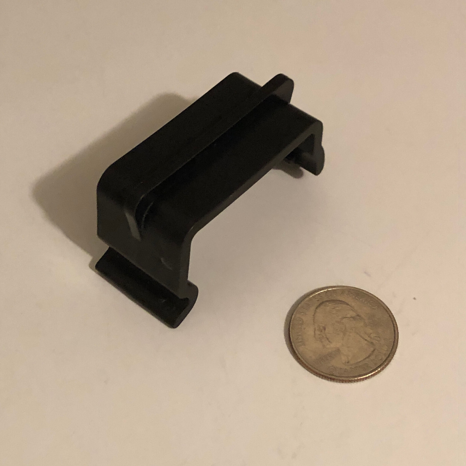 Ford E6EF-12B518-AA Engine Computer PCM Plastic Retainer Clip OEM