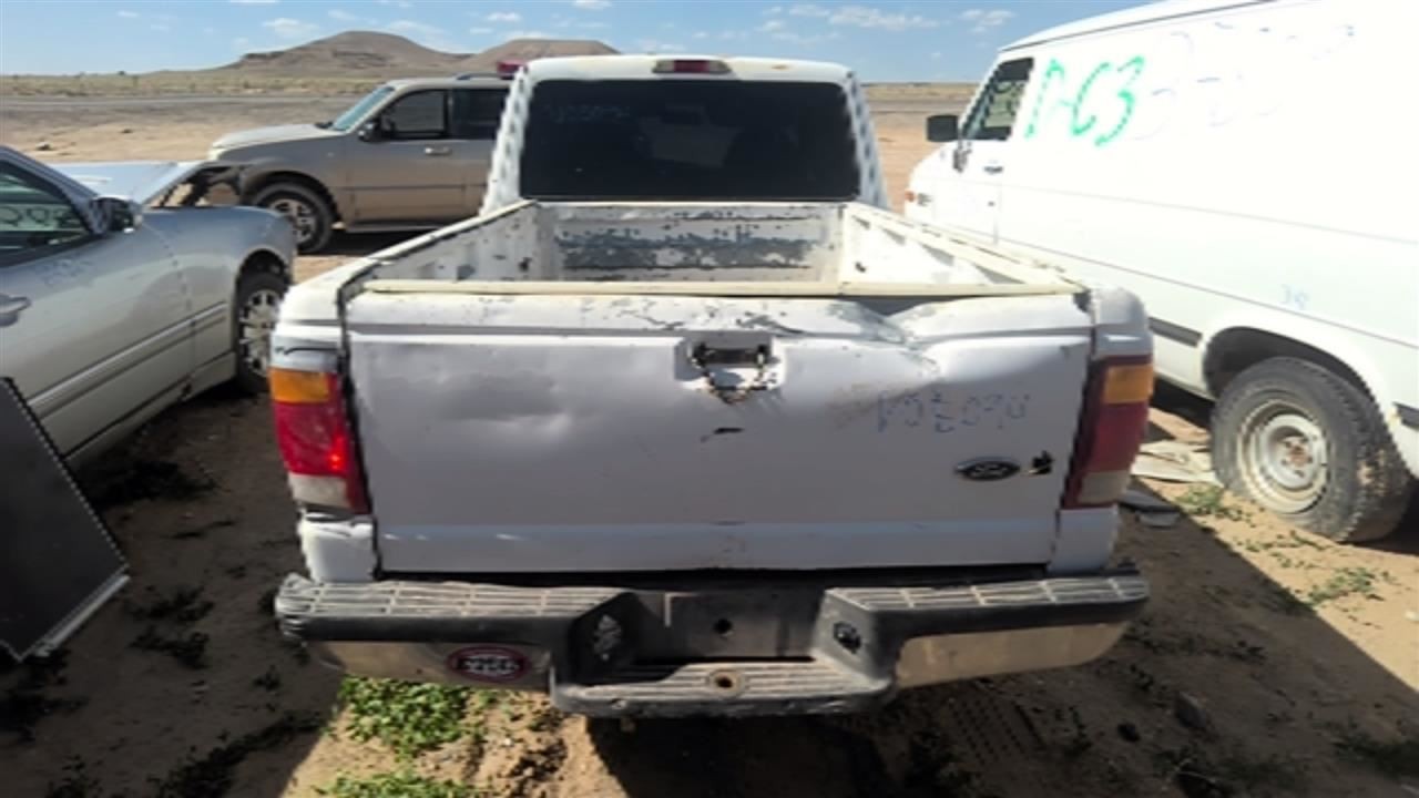 Chassis ECM Multifunction Behind Center Dash 2WD Fits 99 01 MAZDA B-2500