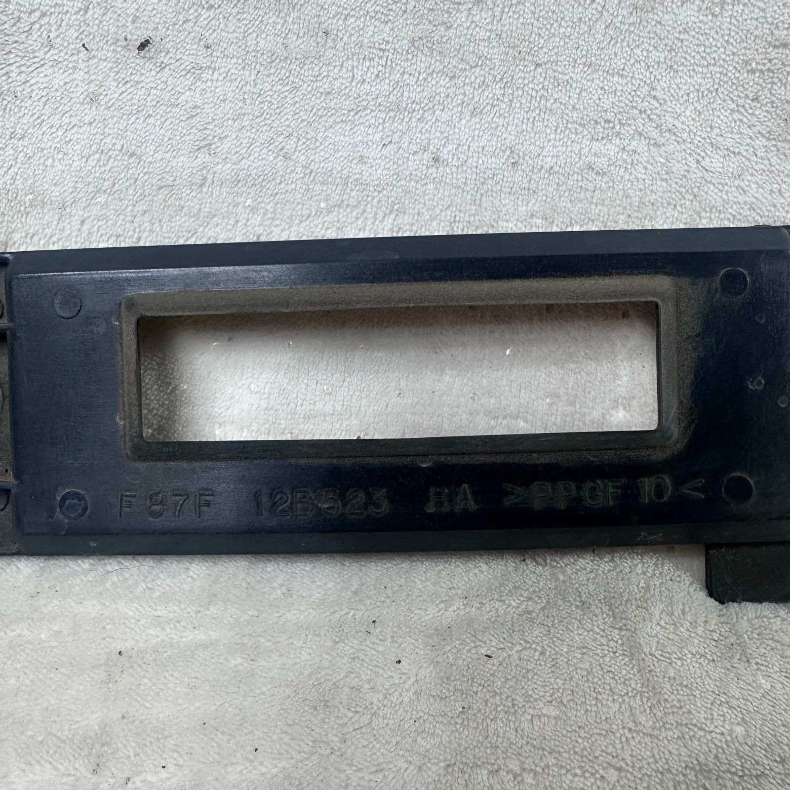 98-01 Ford Ranger ECU Computer Mount Bracket Cover OEM PCM ECM Holder
