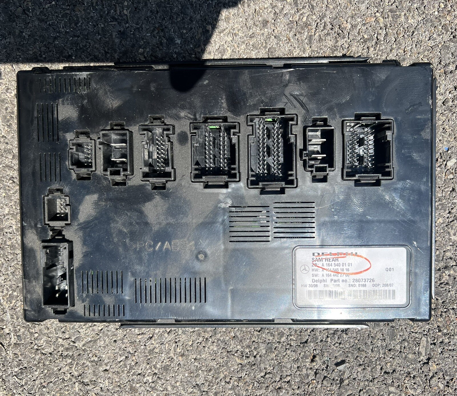 06-13 Mercedes W164 ML550 ML350 ML63 AMG Rear SAM Module Control Unit Signal OEM
