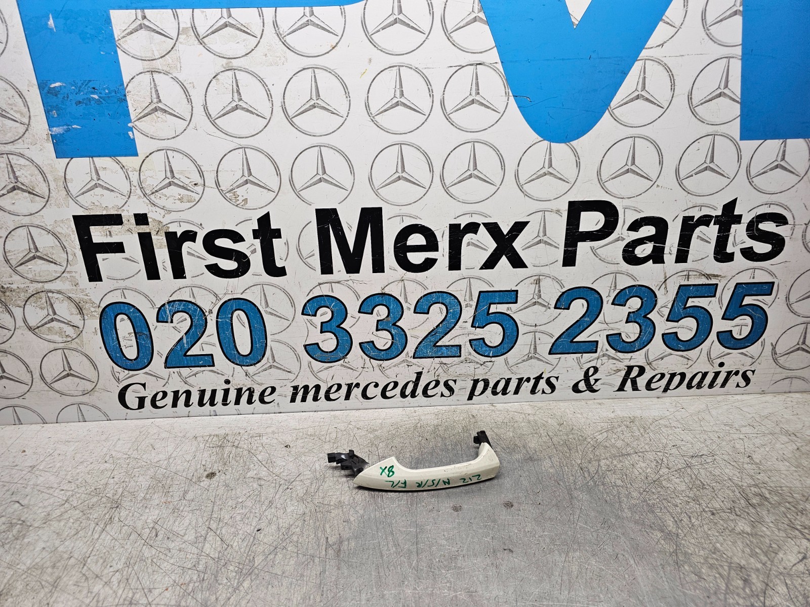 MERCEDES BENZ A/B/C/E/CLA-CLASS DOOR HANDLE LEFT SIDE REAR ( NSR ) A2047600170