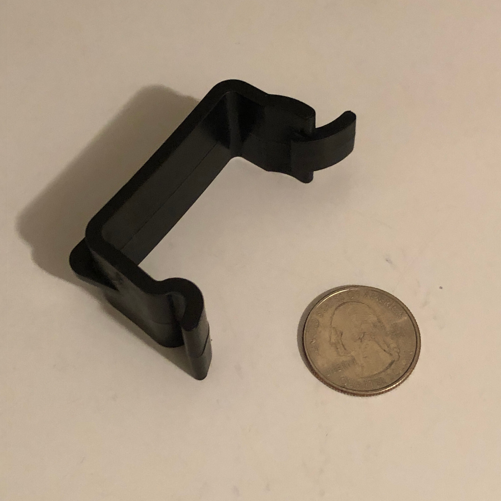 Ford E6EF-12B518-AA Engine Computer PCM Plastic Retainer Clip OEM