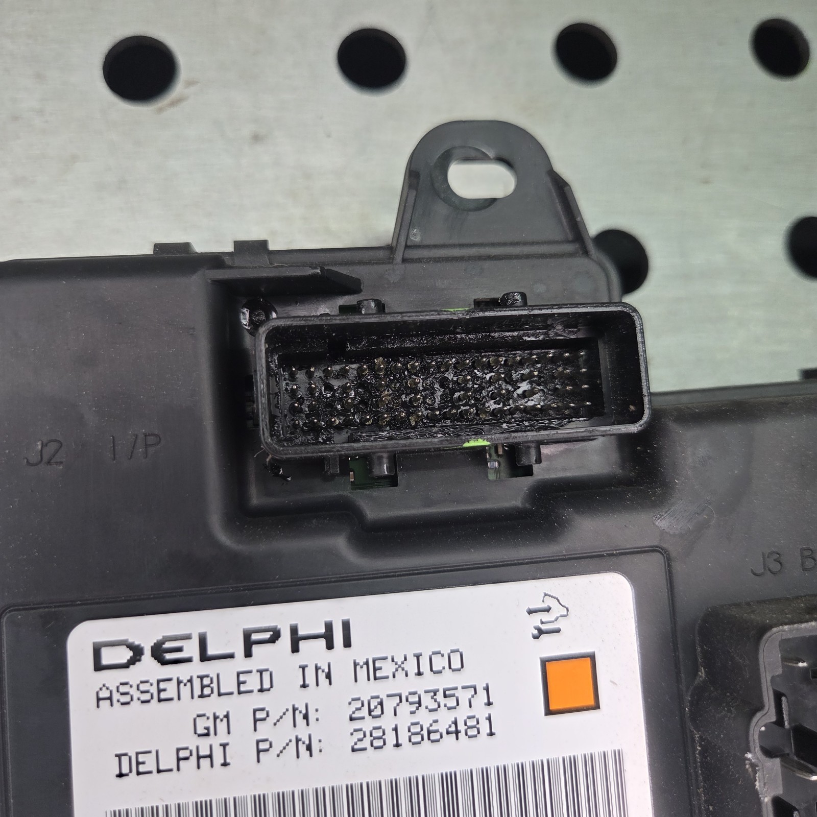 2008-2010 Pontiac G6 Body Control Module BCM 20793571
