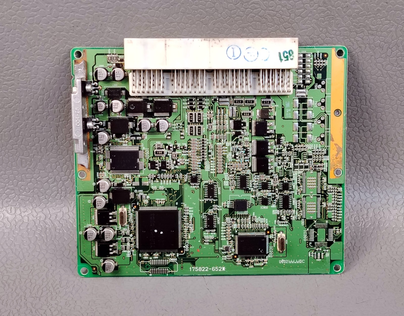 HINO DUTRO Engine Control MODULE Unit ECM ECU Dyna 2005 XZU341 S05D-D 8966137472