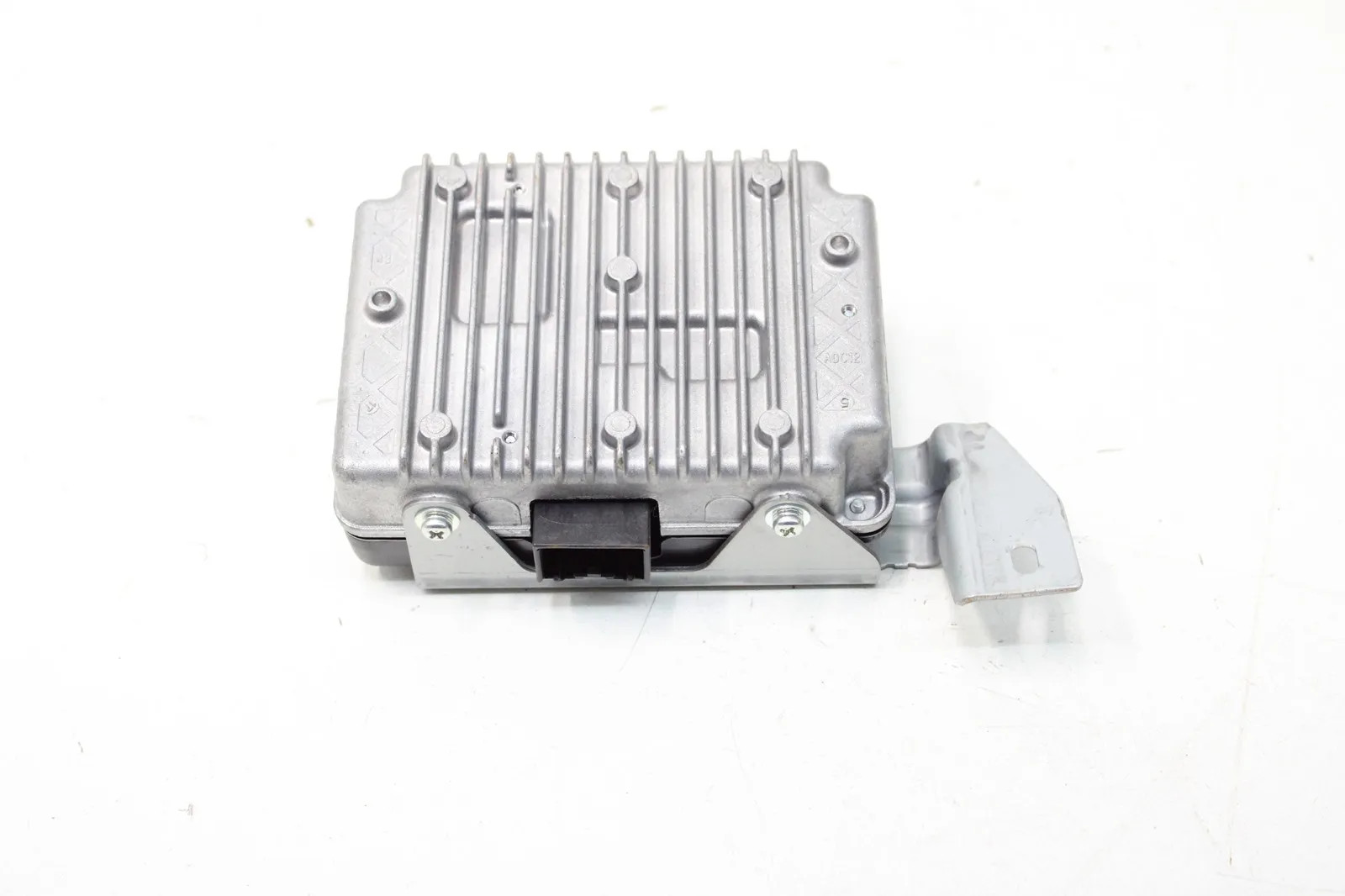2018-2021 JEEP CHEROKEE POWER VOLTAGE INVERTER CONTROL MODULE UNIT OEM