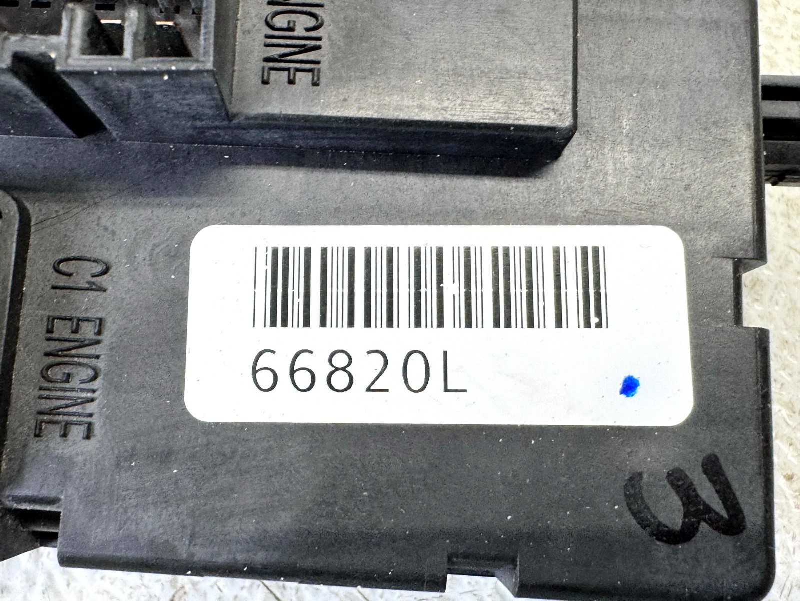 13-16 FORD ESCAPE BCM FUSE BOX BODY COMPUTER CONTROL MODULE OEM