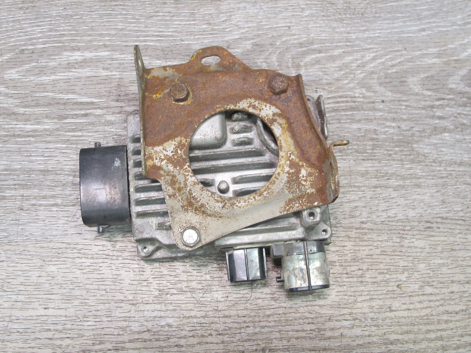 08-12 LEXUS UVF46 LS600h ENGINE OIL PUMP CONTROL MODULE G1167-30020 OEM