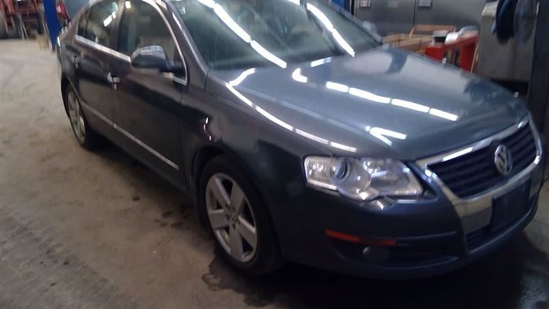 Engine ECM Electronic Control Module 2.0L Automatic Fits 08-09 PASSAT 1262347