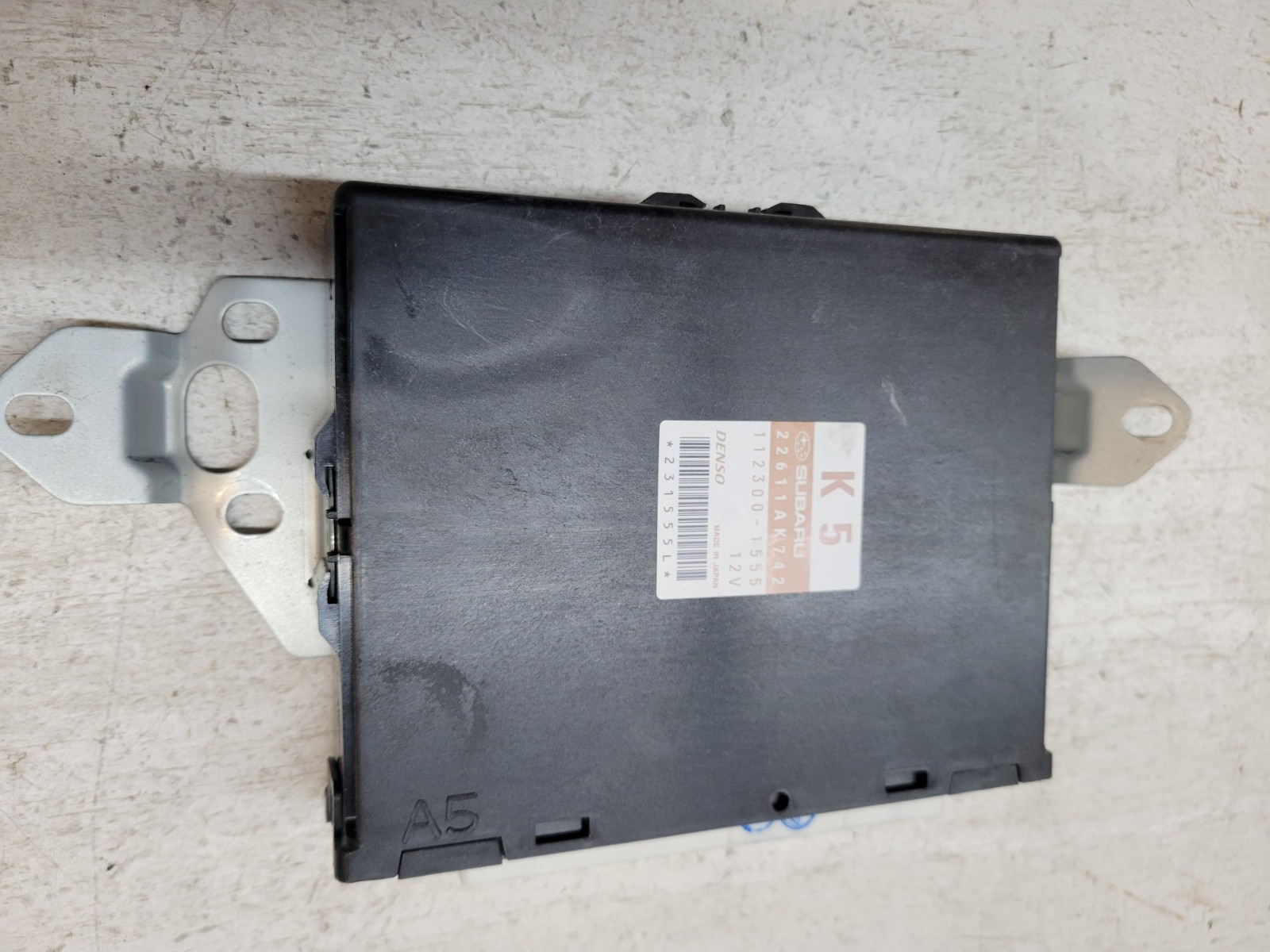 2006 Subaru Forester 2.5L Engine Control Module ECU ECM PCM PCU 22611AK742 OEM