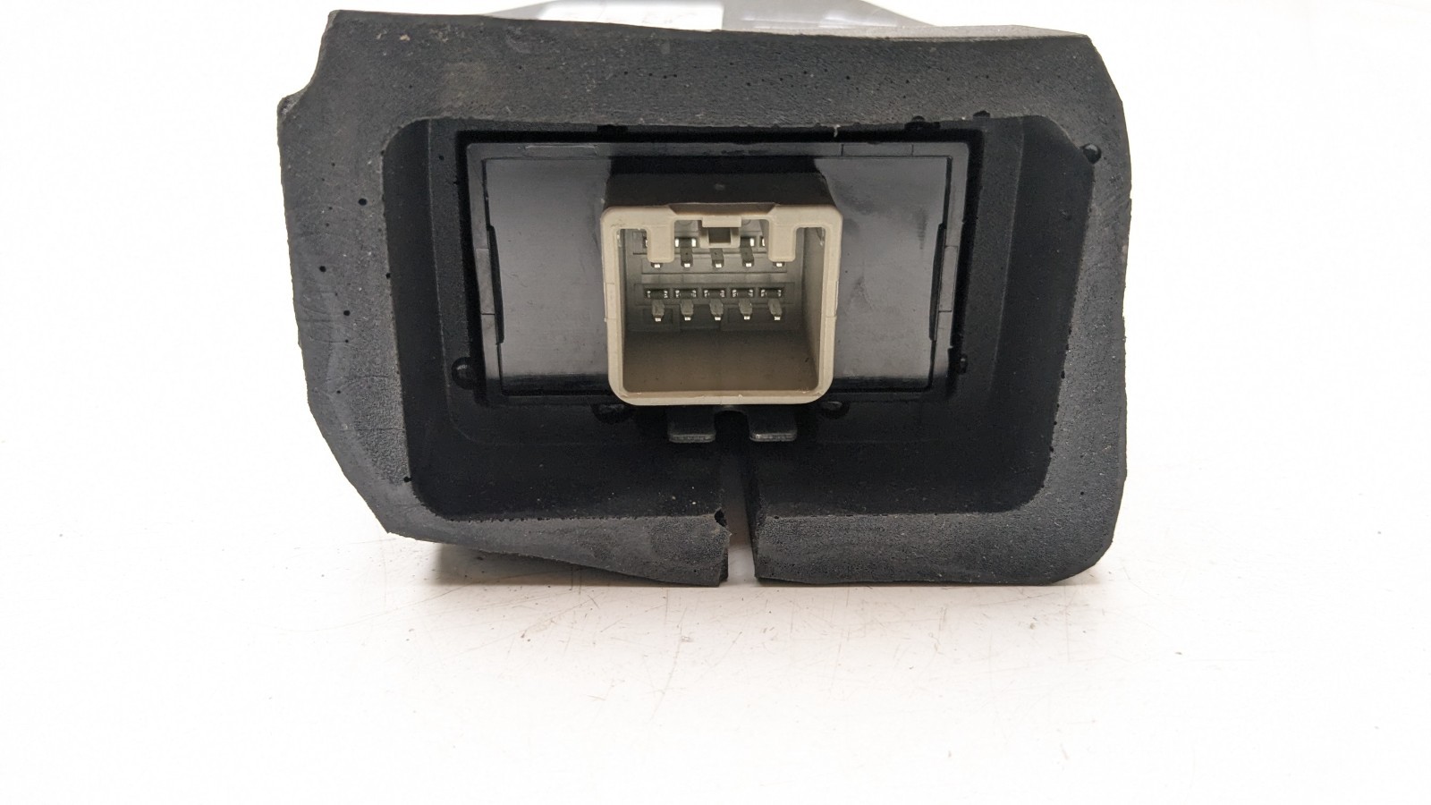 RANGE ROVER VELAR L560 WINDSCREEN WIPER CONTROL MODULE ECU J8A217509AA 2018