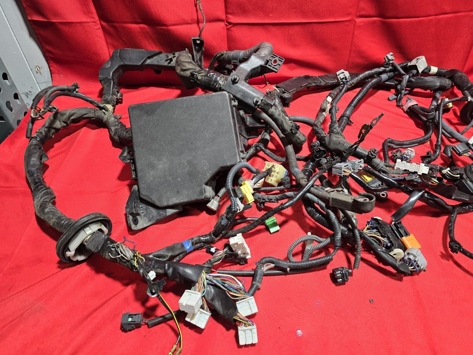 86 FRS BRZ ENGINE BAY HEADLIGHT WIRE WIRING HARNESS PIGTAIL w FUSE BOX UNCUT