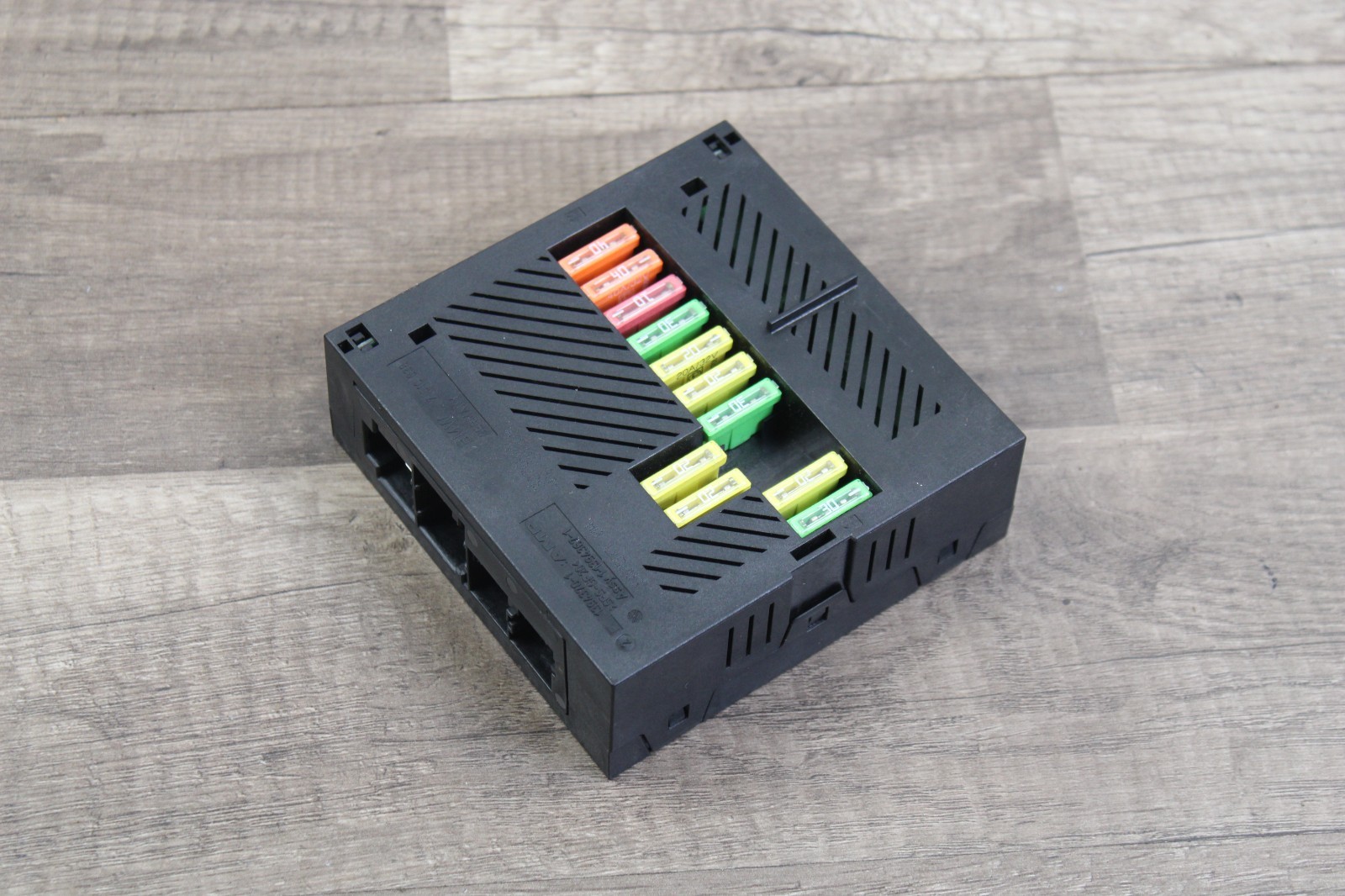 02~08 BMW E65 E66 E63 E64 E60 E61 E53 N62 IVM INTEGRATED POWER SUPPLY CONTROL