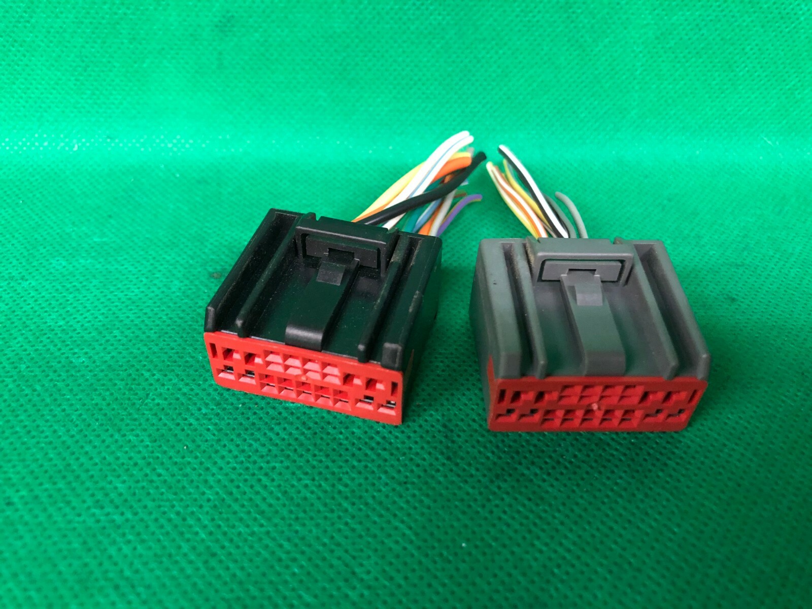 WIRING HARNESS PLUG CONNECTOR FORD Explorer Transfer Case Module 4X4CM TCCM TCCU