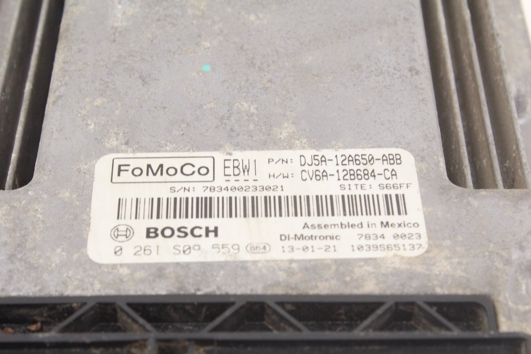 13-16 Ford Escape ECM Engine Computer ECU Module Unit Silver OEM DJ5A-12A650-ABB