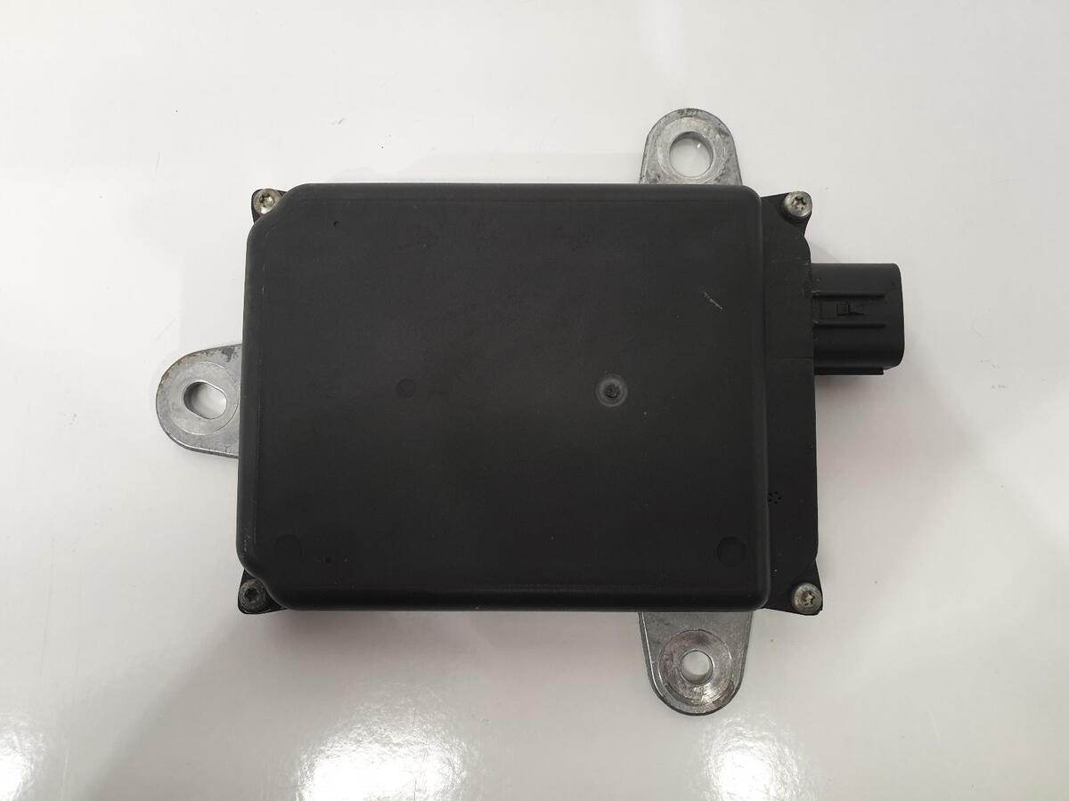 TOYOTA PRIUS MK4 XW50 2015-2021 RIGHT REAR BLINDSPOT CONTROL MODULE 881620W271