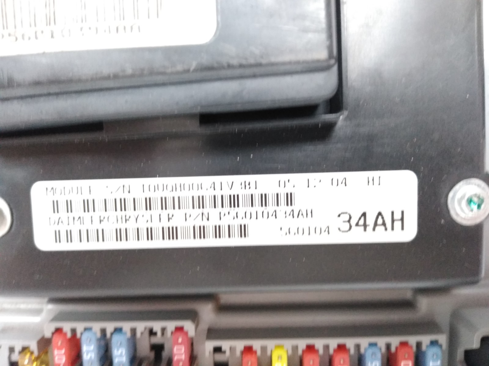 56010434AH Jeep 2004 Liberty Body Control Module BCM Interior Fuse Box OEM K32