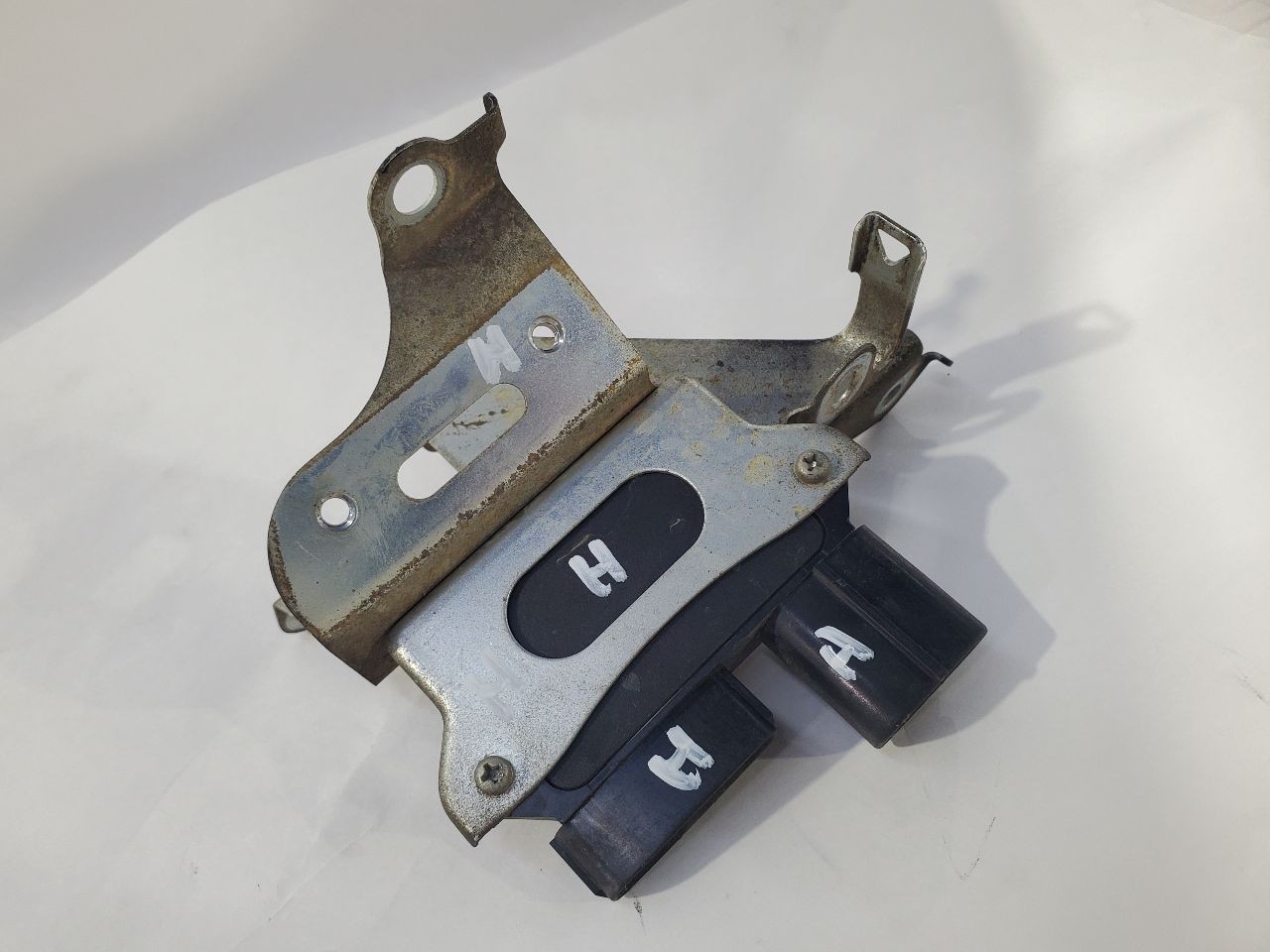 Used Engine Control Module (ECM) fits: 2008 Toyota Tundra Air and Fuel Control e