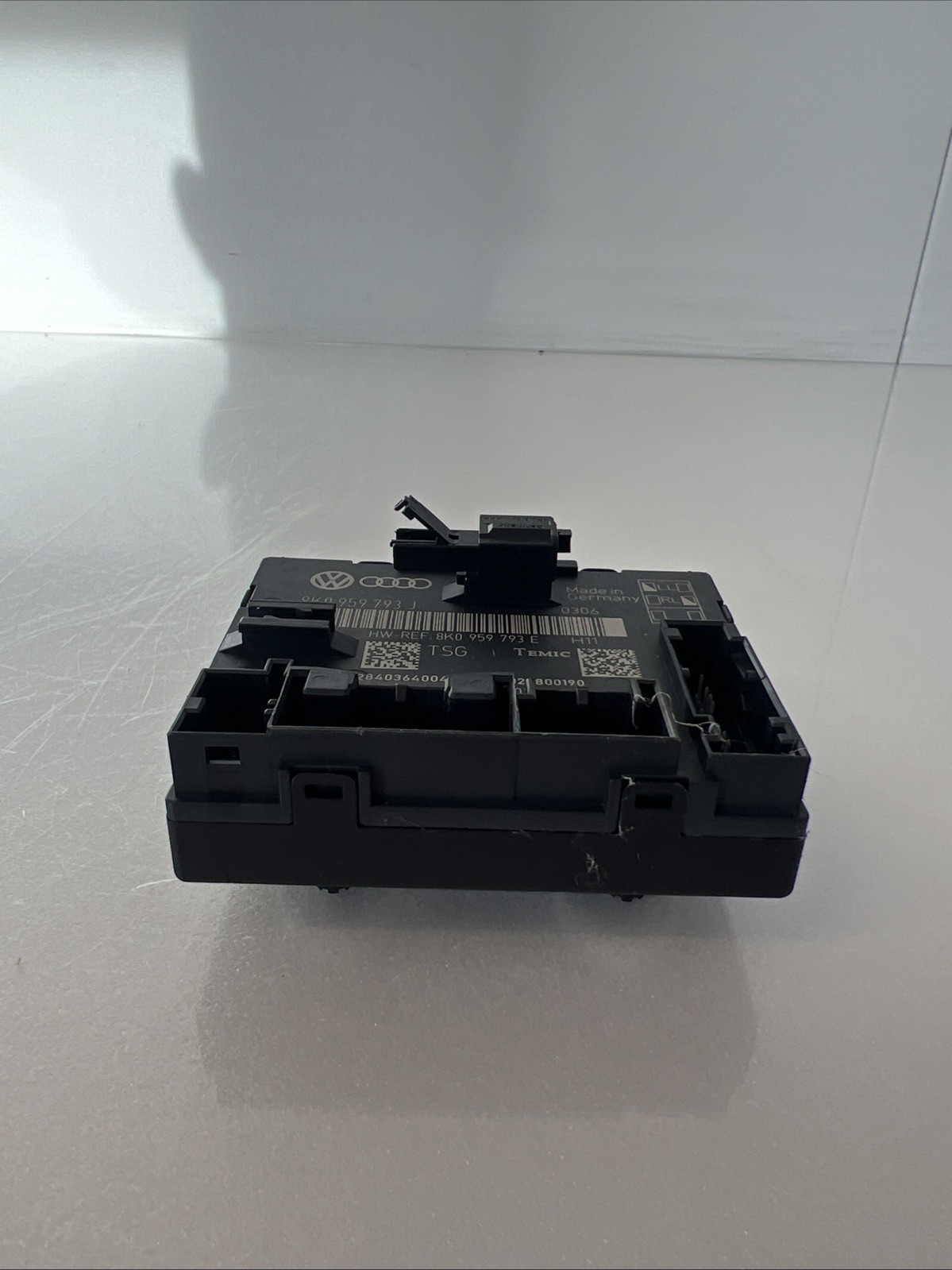 AUDI A4 8K A5 8T DOOR CONTROL MODULE 8K0959793J DRIVERS SIDE