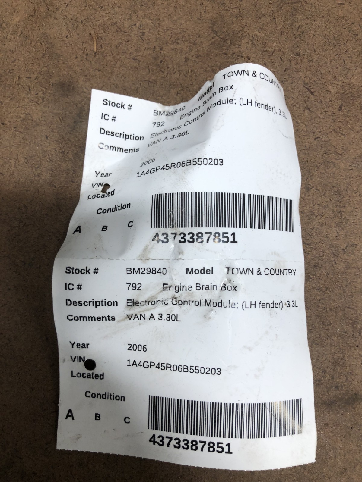 06 Dodge Chrysler Jeep ECU Engine Computer Control Module P05094650AC OEM Plugs