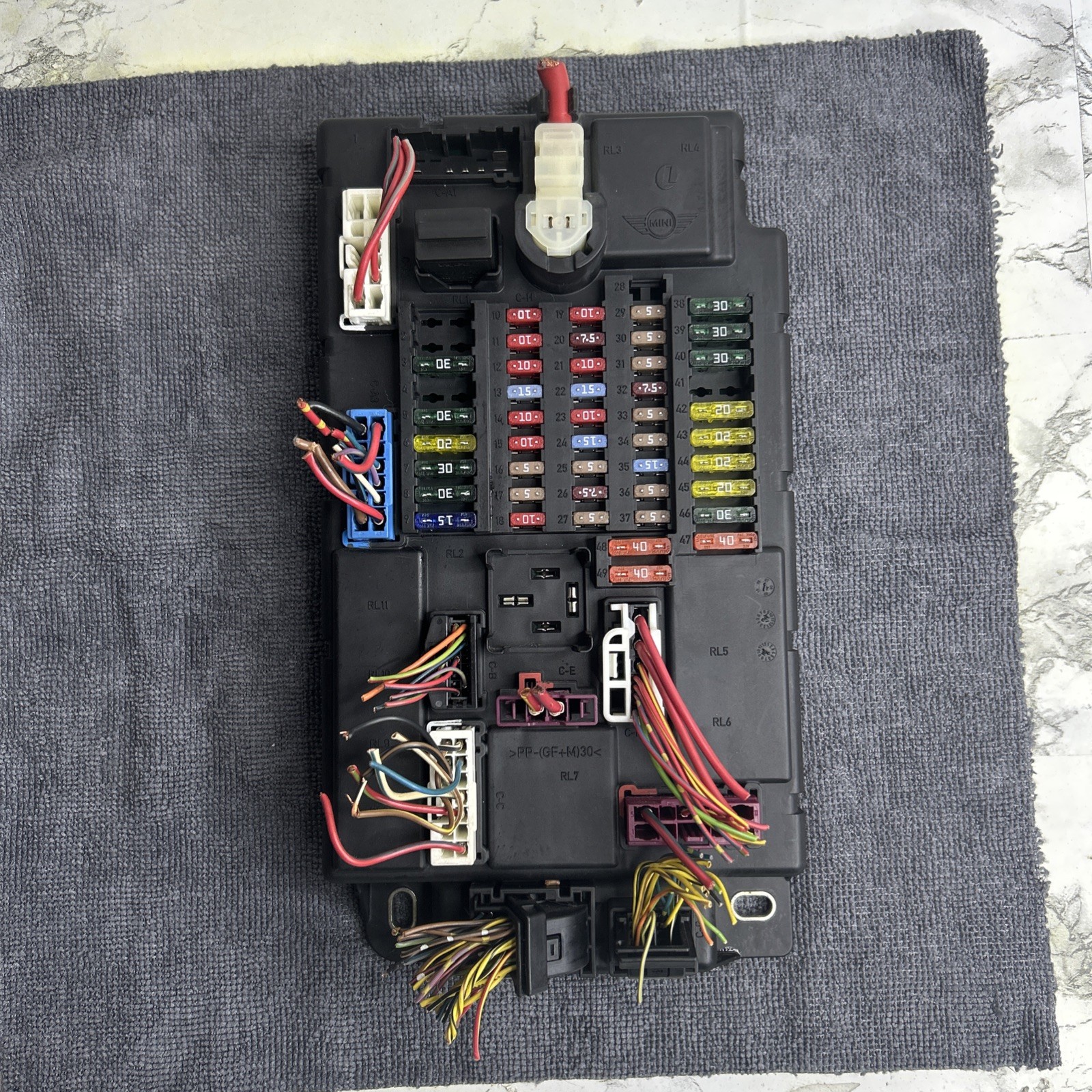 2007-2013 Mini Cooper BCM Body Control Module Fuse Box Relay 61.35 3450824-01 H1