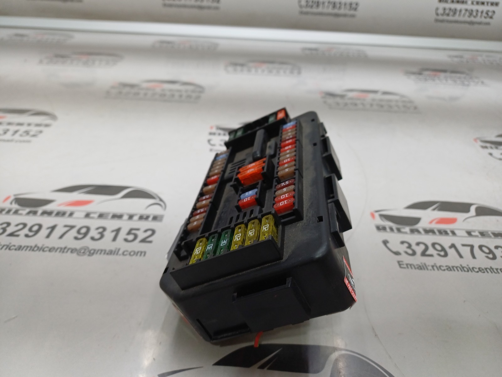 BMW F20 F21 F22 2011 AA6 FRONT POWER DISTRIBUTOR 2.0D FUSE BOX