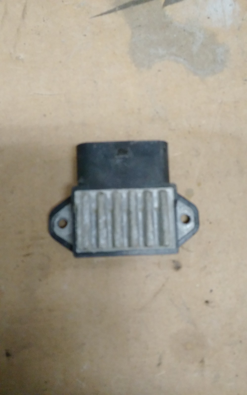 1996 LINCOLN MARK VIII AIR RIDE RELAY CHASIS CONTROL MODULE F3LB-2C013-AA