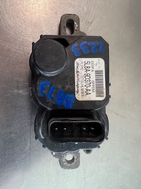 Chassis ECM Fuel Pump Frame Mounted Fits 04-08 FORD F150 PICKUP 565397