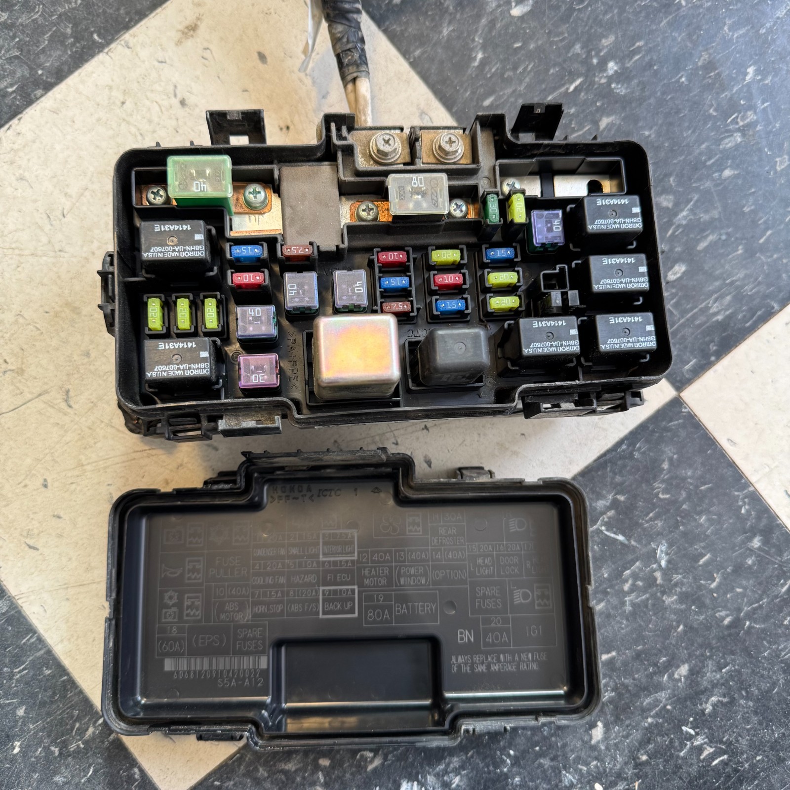 01-05 Honda Civic S5A-C0 Fusebox Fuse Box Engine Relay Unit Module