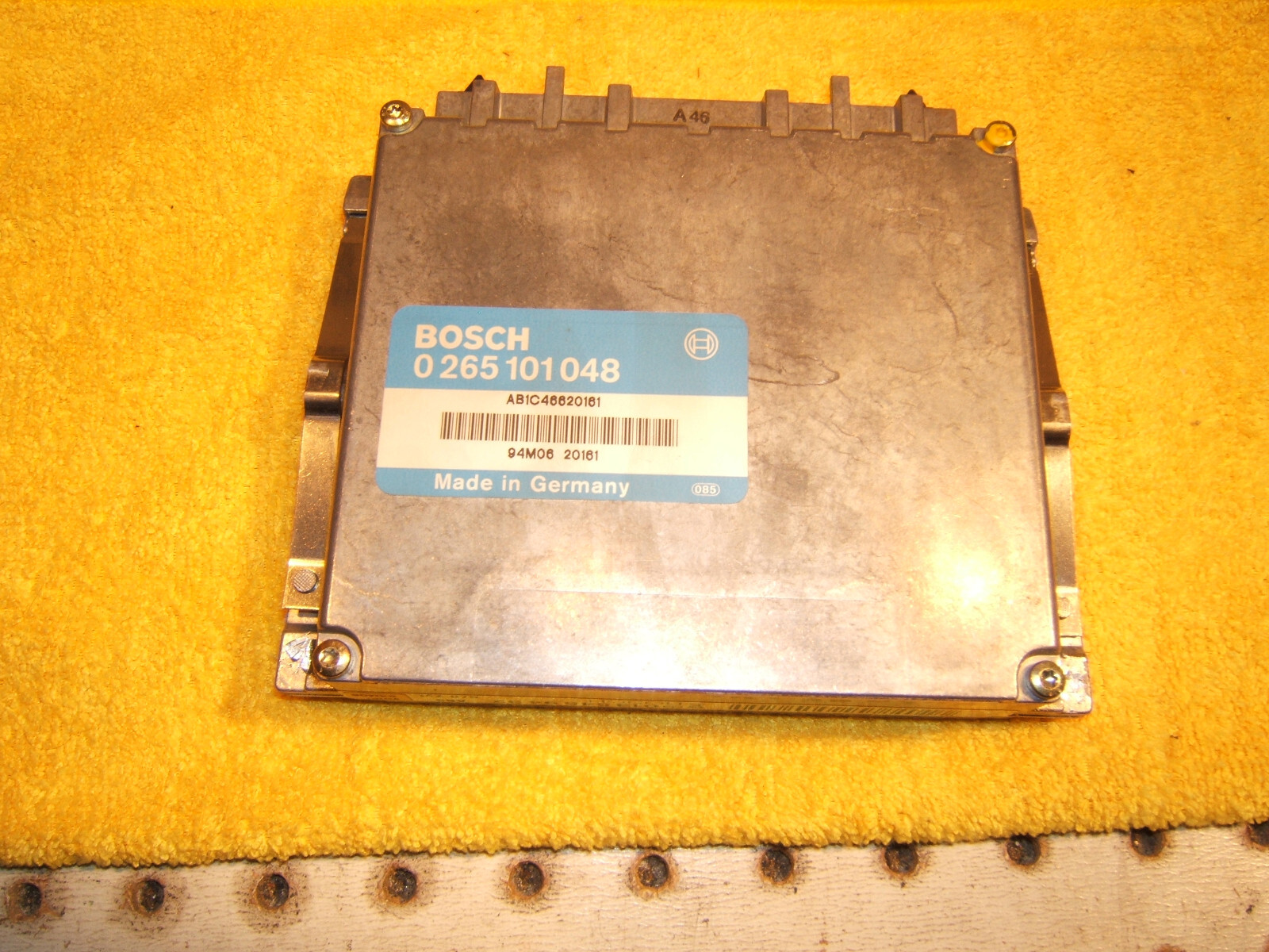 Mercedes W124 1994 E420 E500 under hood Bosch ABS ECU OEM 1 Computer,0135459432